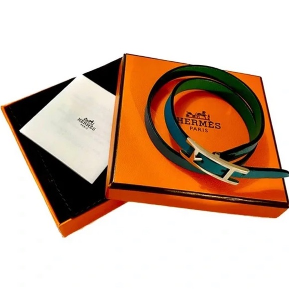 Hermes Leather Behapi Double Tour Reversible Bracelet in Green and Teal - Picture 2 of 7